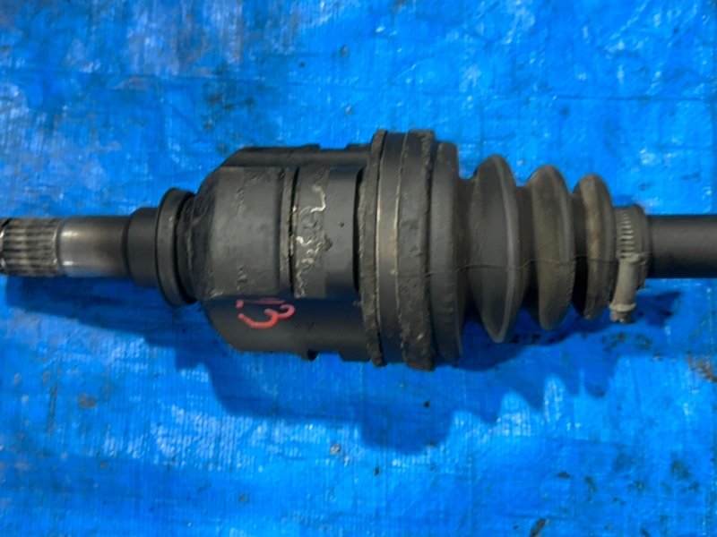 Привод передний правый Corolla 1998 AE100 5A-FE