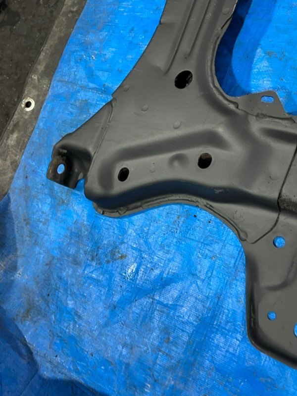 Подрамник двигателя Corolla 1998 AE100 5A-FE Подрамник двигателя Corolla 1998 AE100 5A-FE