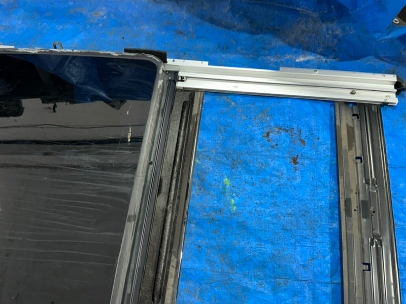 Люк Corolla 1998 AE100 5A-FE