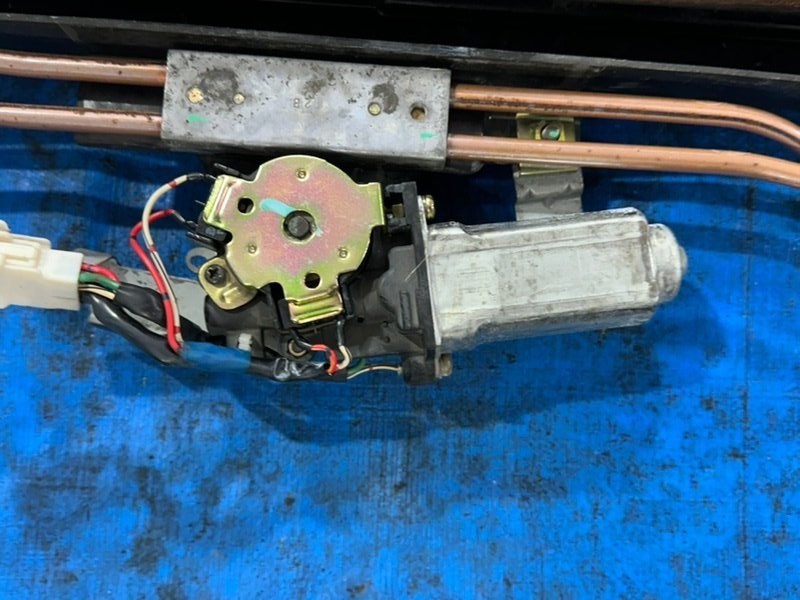 Люк Corolla 1998 AE100 5A-FE