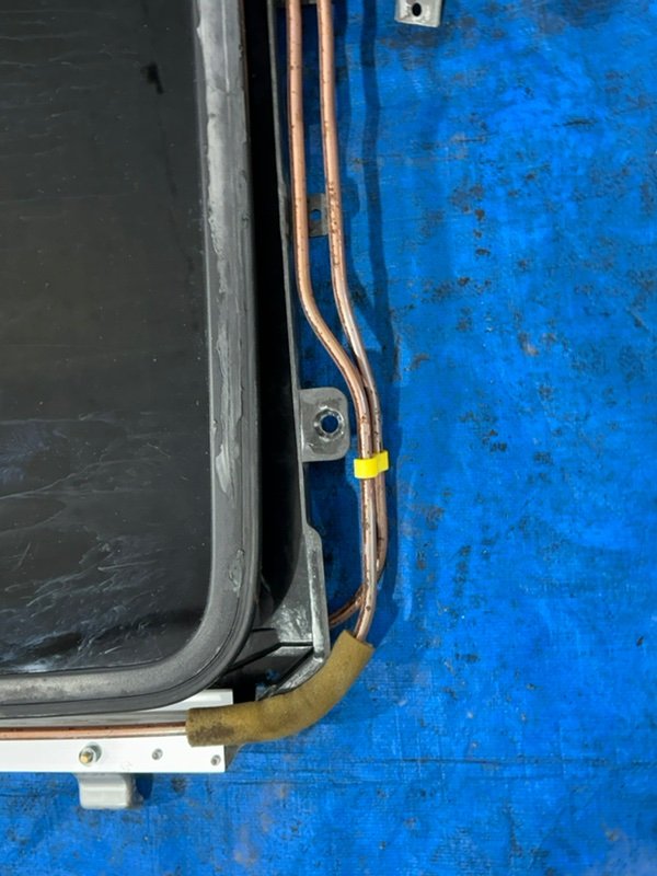 Люк Corolla 1998 AE100 5A-FE