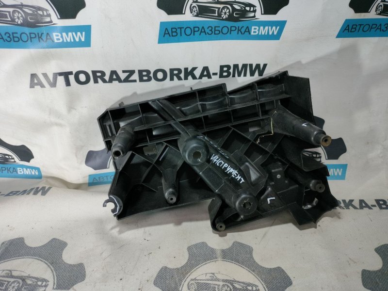 Ящик для инструментов левый X5 2005 E53 M57D30 306D2