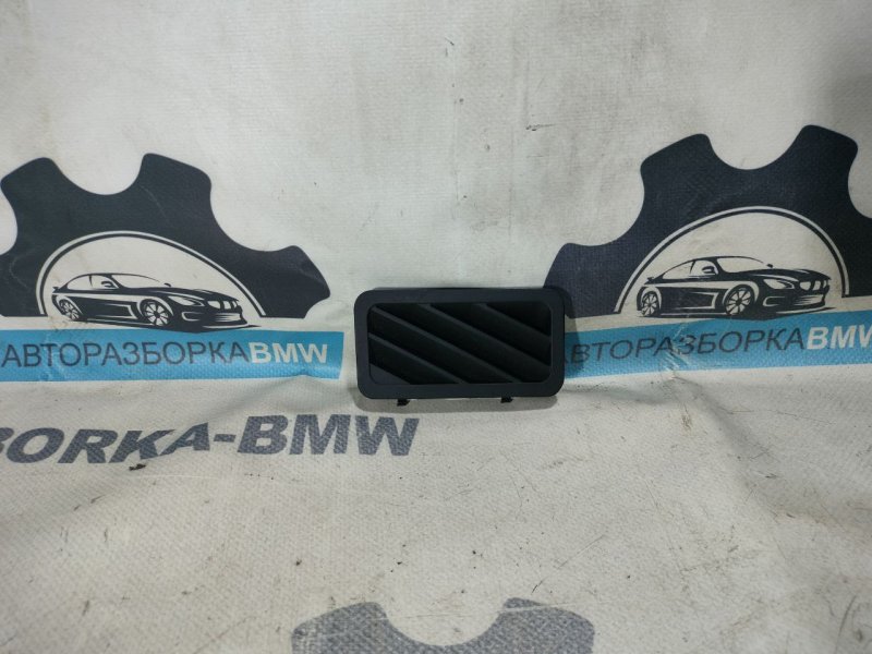 Дефлектор воздушный левый BMW X5 2006 E53 M57D30 306D2 64228402219 контрактная