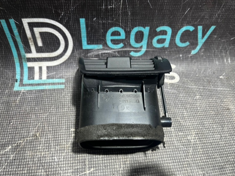 Дефлектор обдува правый X5 2006 E53 N62B44