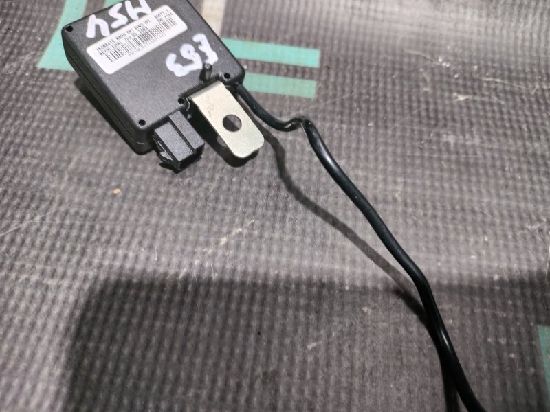 Усилитель антенны X5 2003 E53 M54B30 306S3