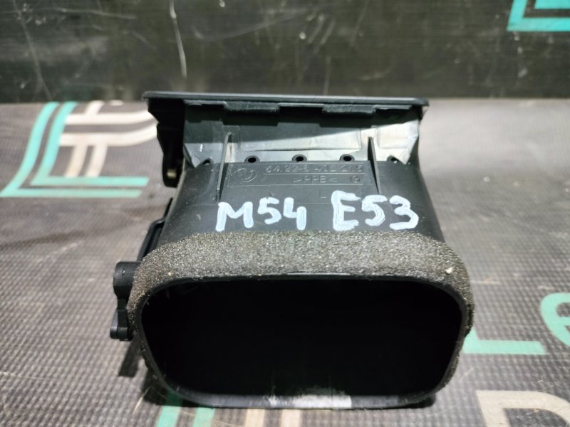 Дефлектор обдува левый BMW X5 E53 M54B30 306S3 Дефлектор обдува левый BMW X5 E53 M54B30 306S3