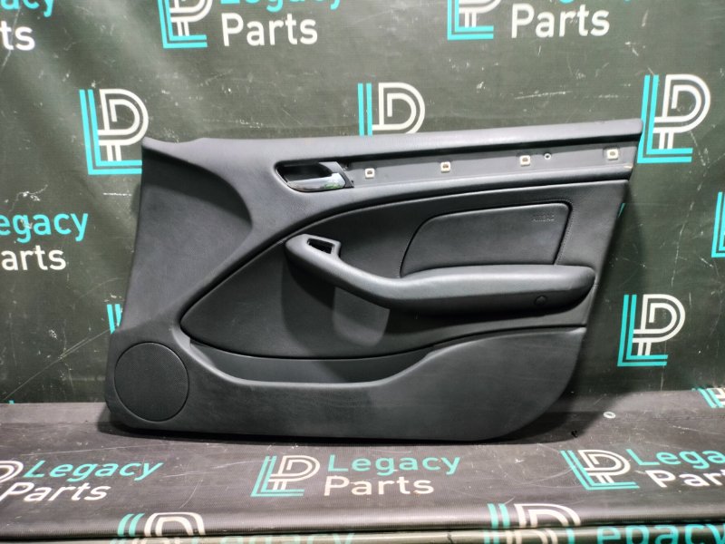 Обшивка двери передняя правая BMW 3 2004 E46 M54B30 306S3 51418224596 контрактная