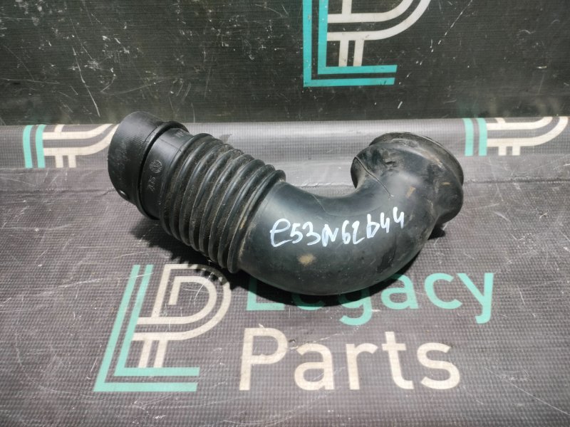 Патрубок воздушного фильтра Mercedes-Benz W906 A9065280024 контрактная