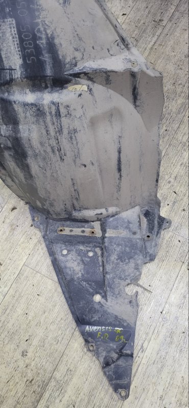 Подкрылок TOYOTA AVENSIS ADT271 2ADFTV передний правый (б/у)