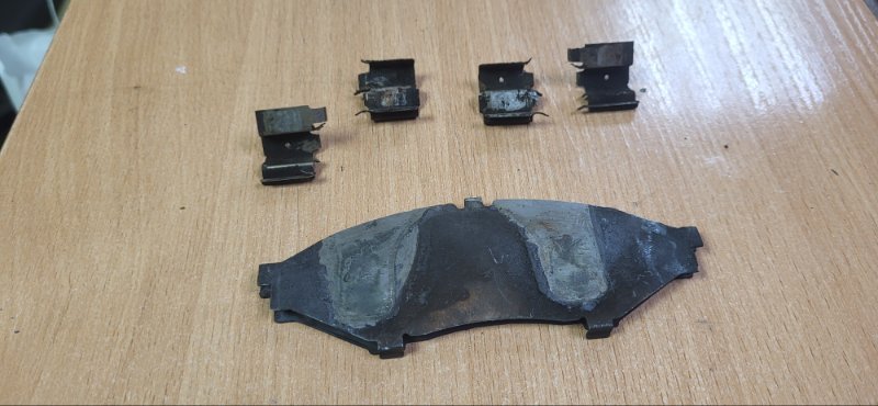 Пружинки на колодки TOYOTA MARKII GX100 1GFE 2000 передние (б/у)