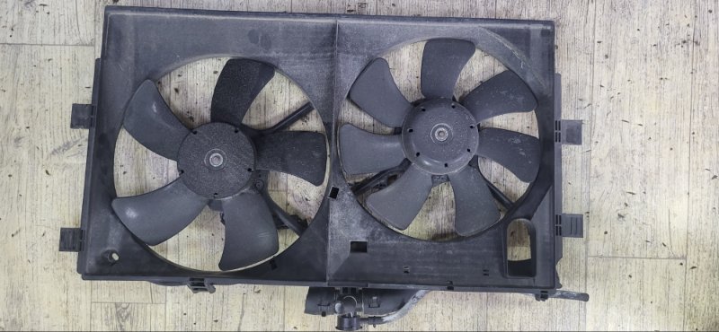 Диффузор радиатора MITSUBISHI OUTLANDER CW6W 6B31 (б/у)