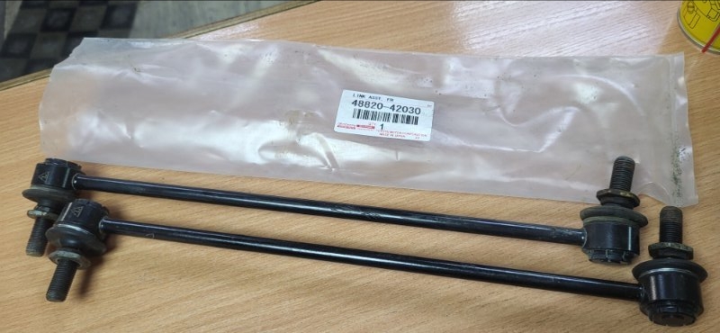 Стойка стабилизатора TOYOTA COROLLA ZRE152 3ZRFAE передняя (б/у)