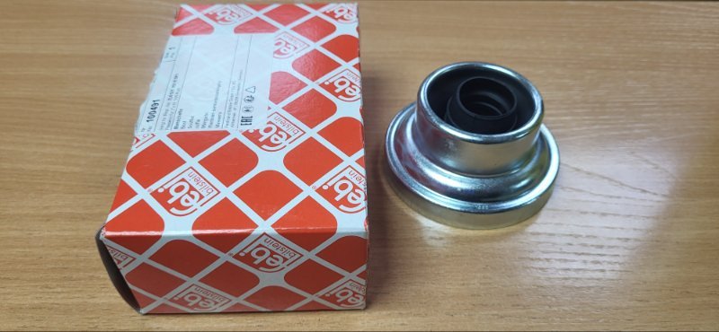 Пыльник VOLKSWAGEN TOUAREG 7L