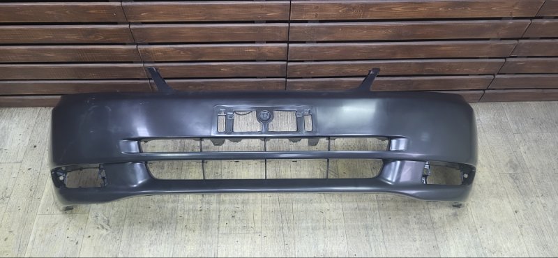 Бампер TOYOTA COROLLA NZE121` 1NZFE 00 передний
