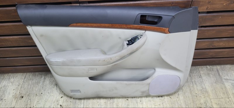 Обшивка двери TOYOTA AVENSIS AZT250 передняя левая (б/у)