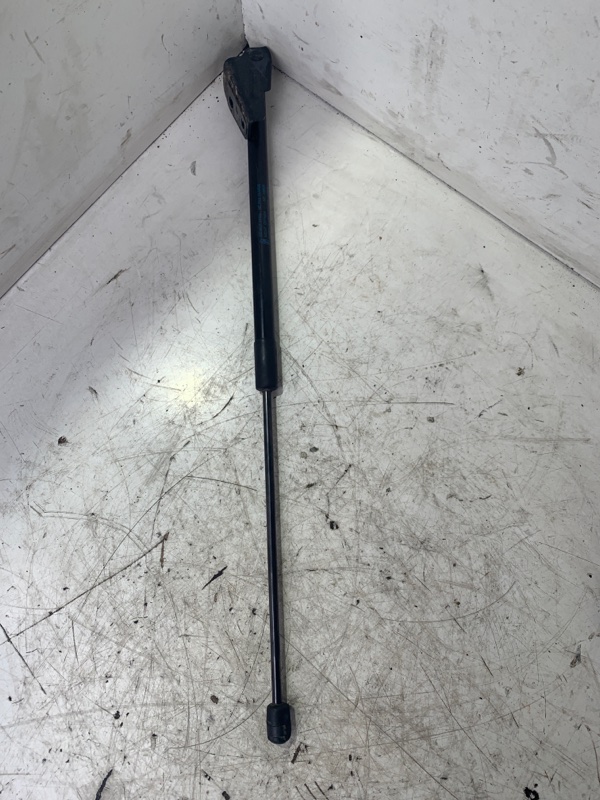 Амортизатор крышки багажника задний Ford Fusion 2008 MK1 FYJA A406A10-AE контрактная