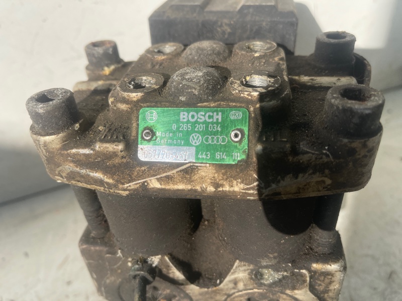 Блок ABS 100 1990 C3 NF
