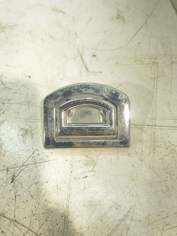 Кронштейн крепления груза Audi A6 2005 C6 BMK 3.0 TDI 1J0864203D контрактная