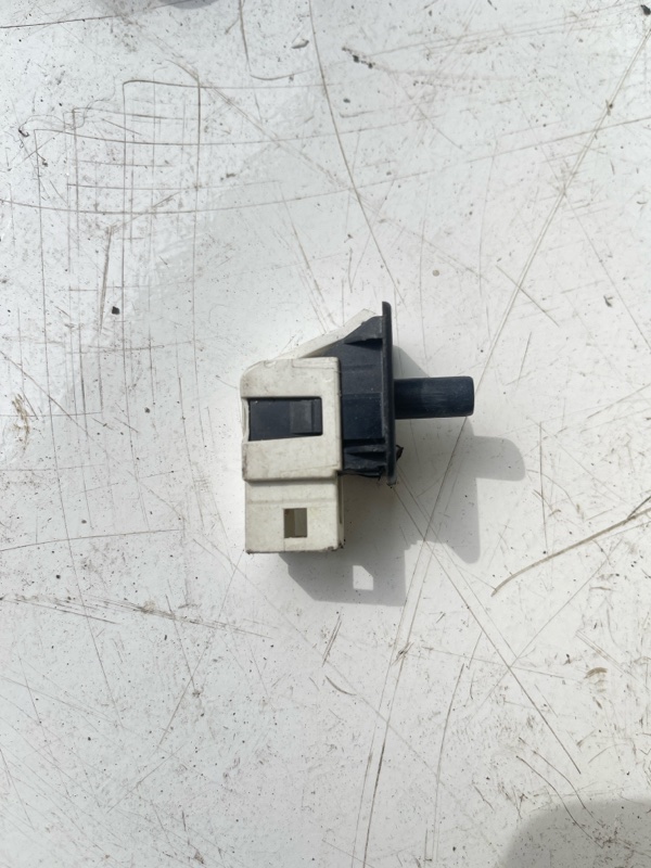 Датчик открытия двери Mercedes-Benz E280CDI 2007 W211 642961 A2028209410 контрактная