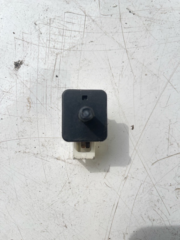 Датчик открытия двери E280CDI 2007 W211 642961