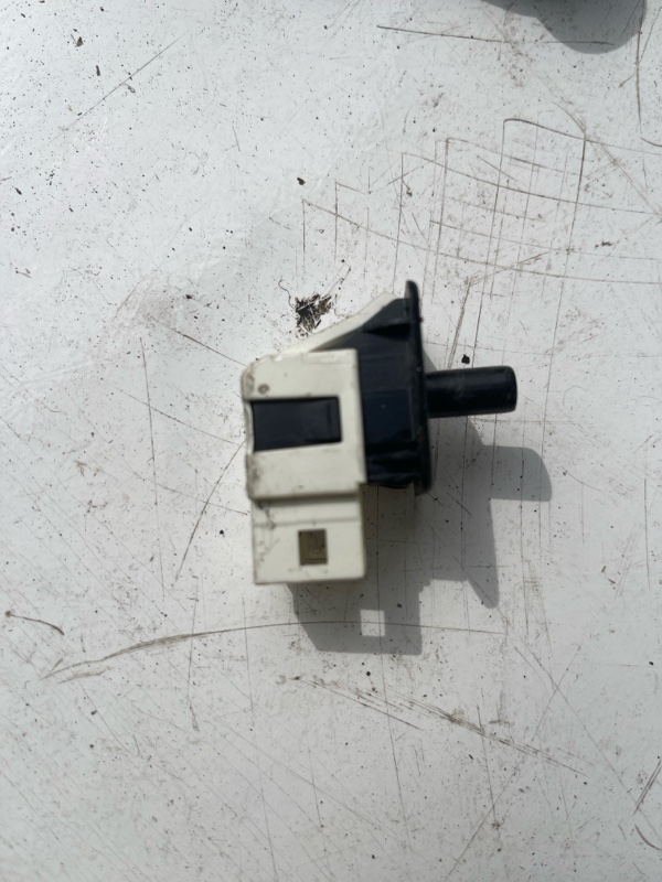 Датчик открытия двери Mercedes-Benz E280CDI 2007 W211 642961 A2028209410 контрактная