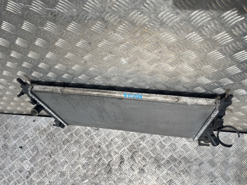 Радиатор охлаждения двигателя Focus 2009 MK2