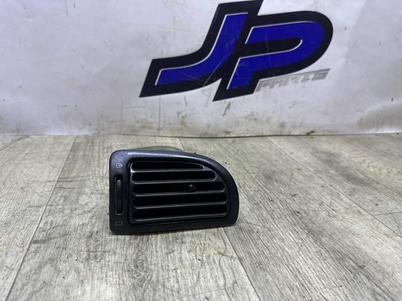 Дефлектор воздушный Peugeot 406 1998 PSA RFV Б/У