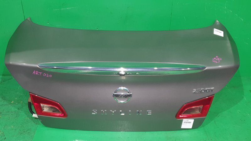 Крышка багажника Nissan Skyline V36