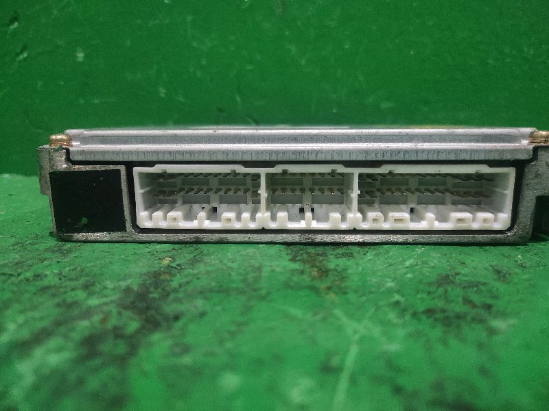 Блок управления efi MAZDA BONGO SK82V R2-E 275822-5090 (б/у)