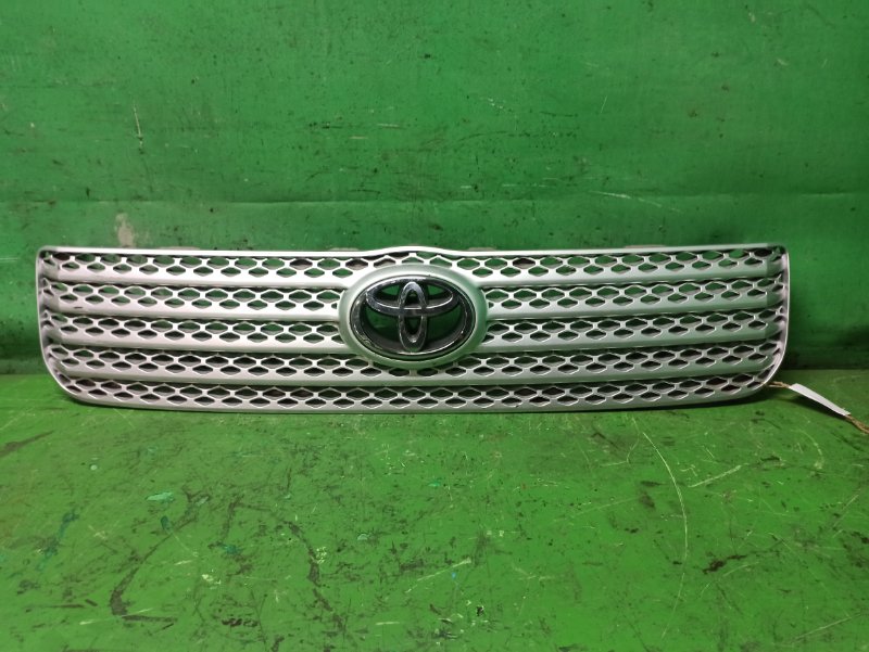 Решетка радиатора Toyota Succeed NCP50 передняя 53111-52150