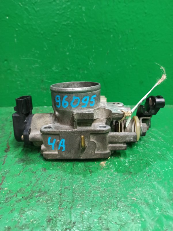 Дроссельная заслонка Toyota Corolla AE110 5A-FE 22210-15090