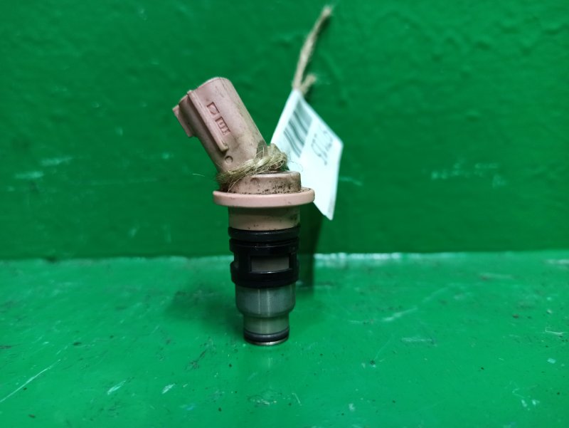 Форсунки бензиновые Nissan Pulsar FN15 GA15DE 16600-0M300