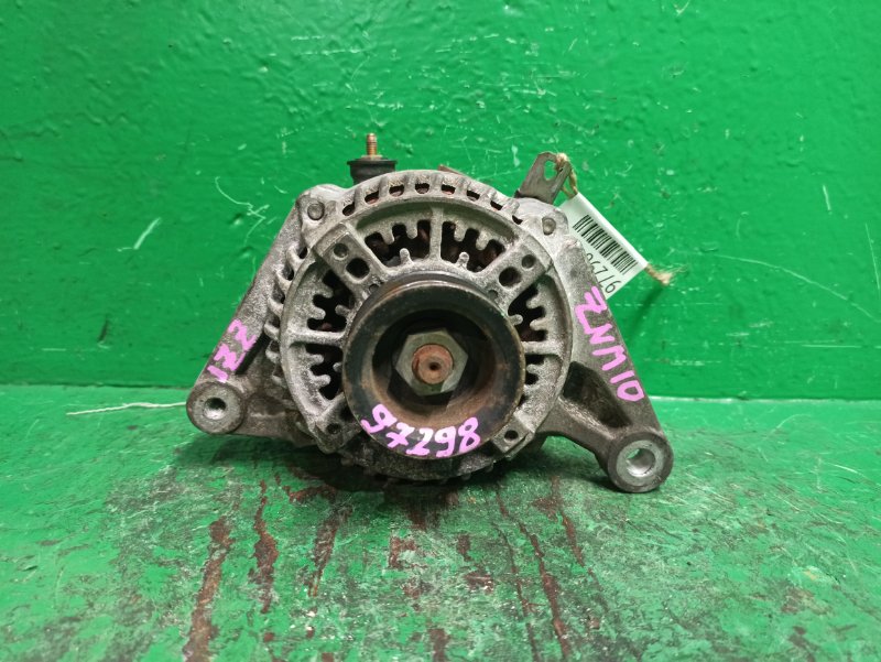 Генератор TOYOTA ISIS ZNM10 1ZZ-FE 27060-22120 (б/у)