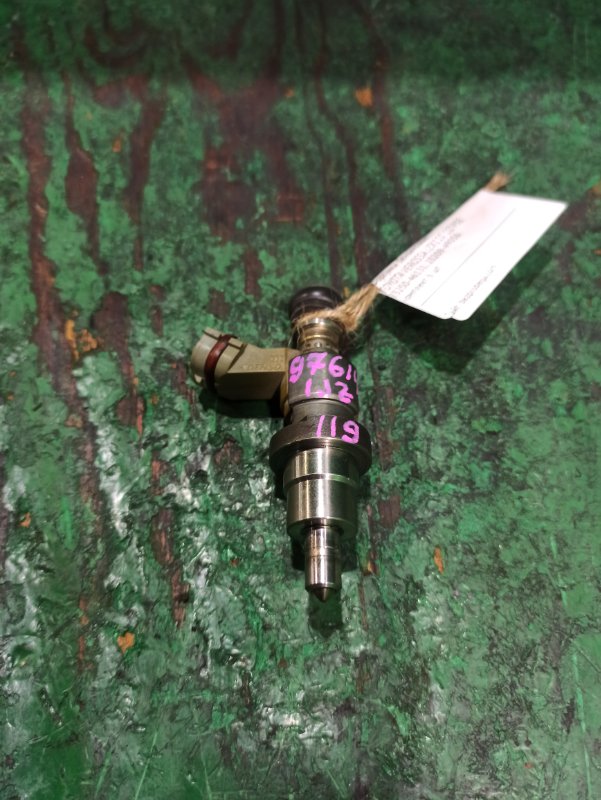 Форсунки бензиновые TOYOTA VEROSSA JZX110 1JZ-FSE 23250-46131 (б/у)