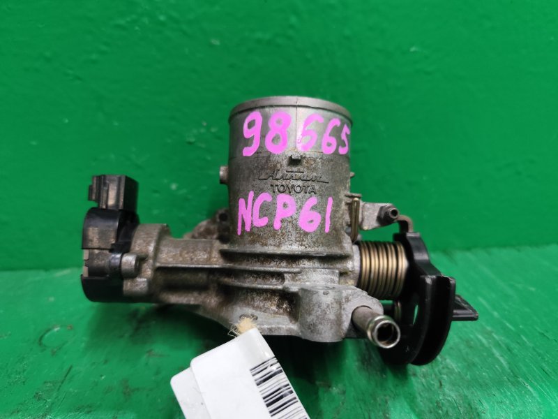 Дроссельная заслонка TOYOTA IST NCP61 1NZ-FE 22210-21010 (б/у)