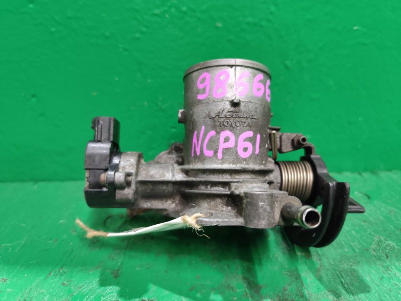 Дроссельная заслонка TOYOTA IST NCP61 1NZ-FE 22210-21010 (б/у)