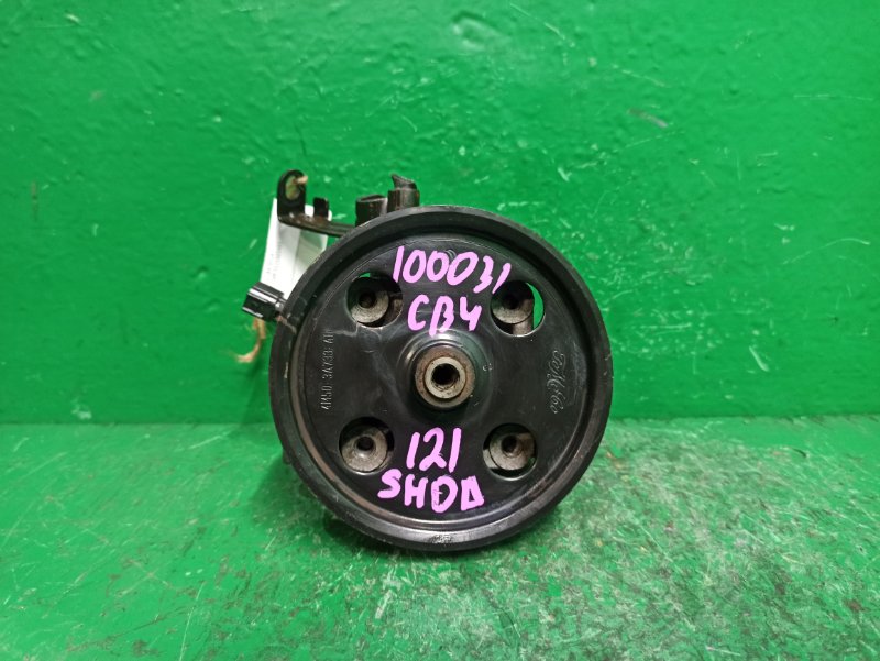 Насос гидроусилителя руля FORD FOCUS CB4 SHDA 4M51-3A696-AE (б/у)