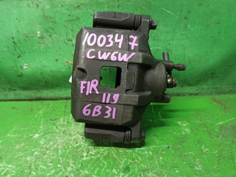 Суппорт MITSUBISHI OUTLANDER CW6W 6B31 передний правый (б/у)