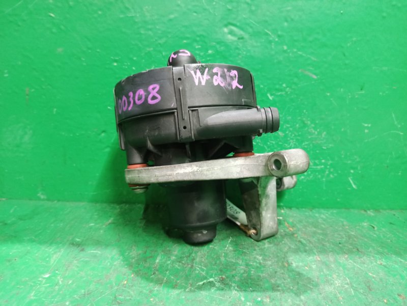 Насос воздушный MERCEDES-BENZ E-CLASS W212.247 M271.860 A0001406785 (б/у)