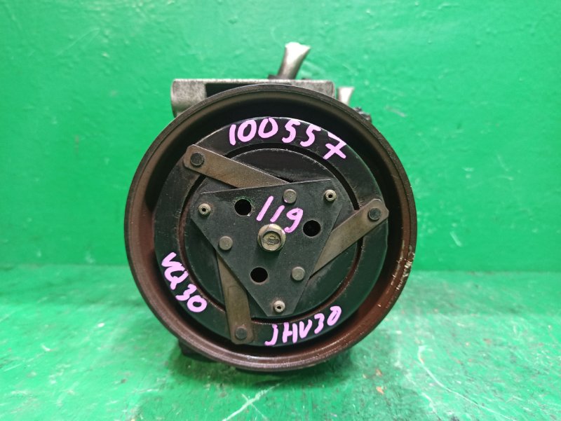 Компрессор кондиционера NISSAN BASSARA JHU30 VQ30DE 92600-AD120 (б/у)