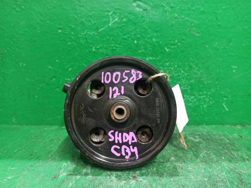 Насос гидроусилителя руля FORD FOCUS II CB4 SHDA 4M51-3A696-AE (б/у)