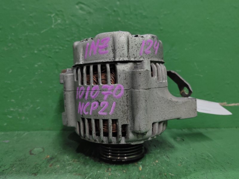 Генератор TOYOTA FUNCARGO NCP21 1NZ-FE (б/у)