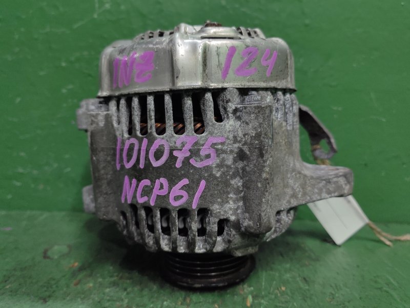 Генератор TOYOTA IST NCP61 1NZ-FE 27060-21130 (б/у)