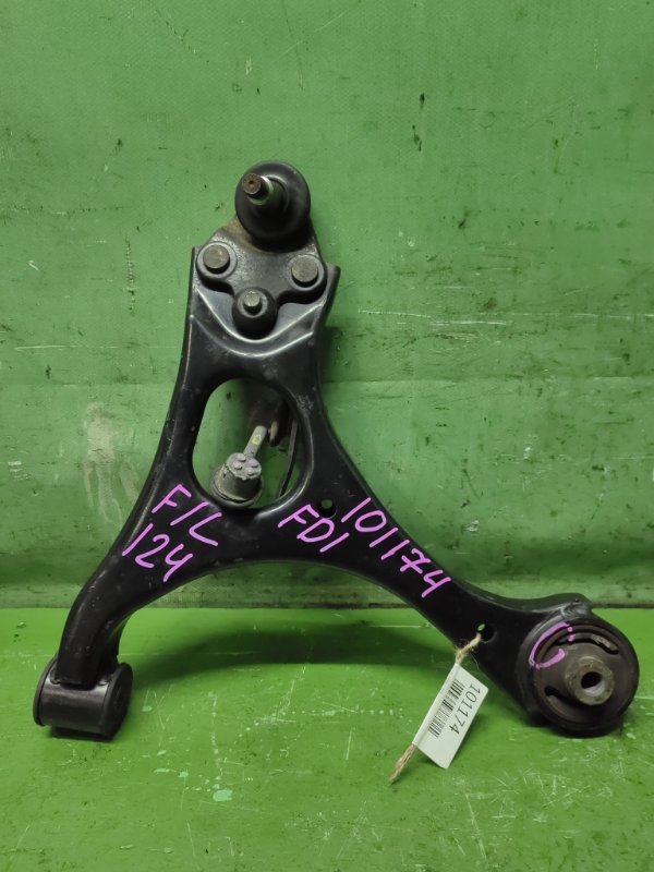 Рычаг HONDA CIVIC FD1 R18A1 передний левый (б/у)