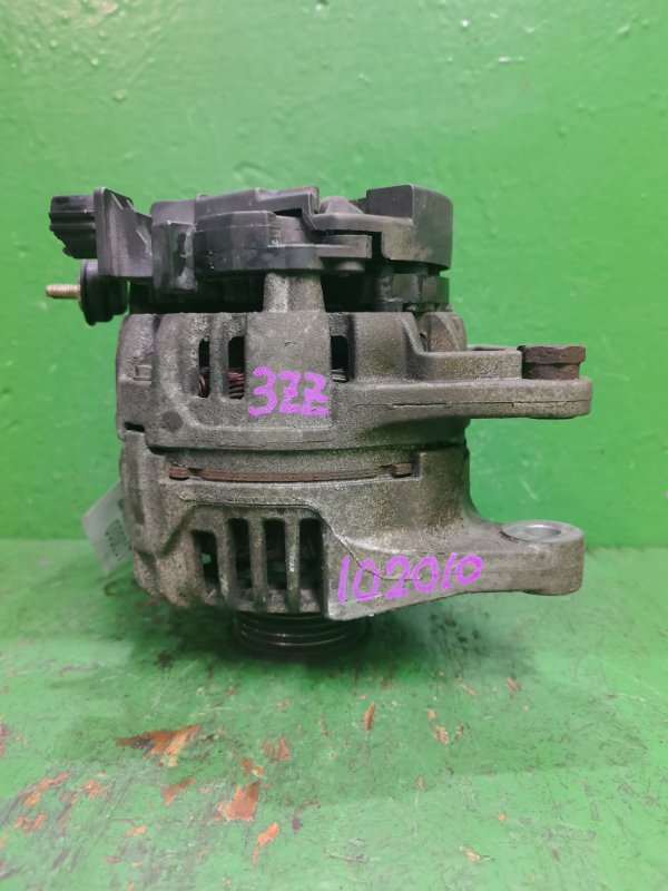 Генератор TOYOTA COROLLA ZZE121 3ZZ-FE 27060-0D030 (б/у)