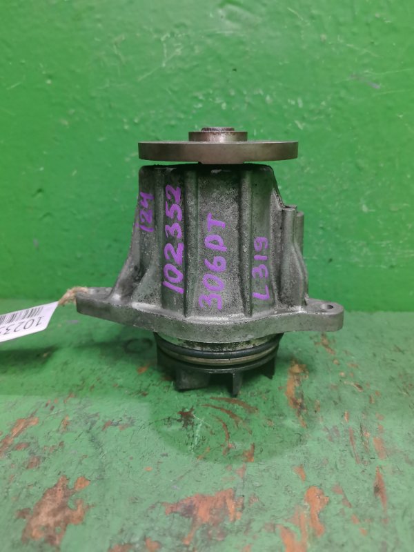 Помпа LAND ROVER DISCOVERY L319 306DT 9X2Q-8501-AA (б/у)