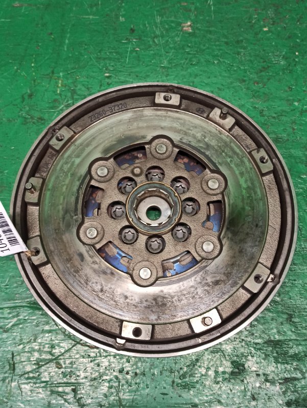 Маховик HYUNDAI TIBURON GK G6BA 23260-37320 (б/у)