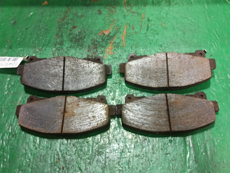 Тормозные колодки HONDA ACCORD CU2 K24Z3 переднее (б/у)
