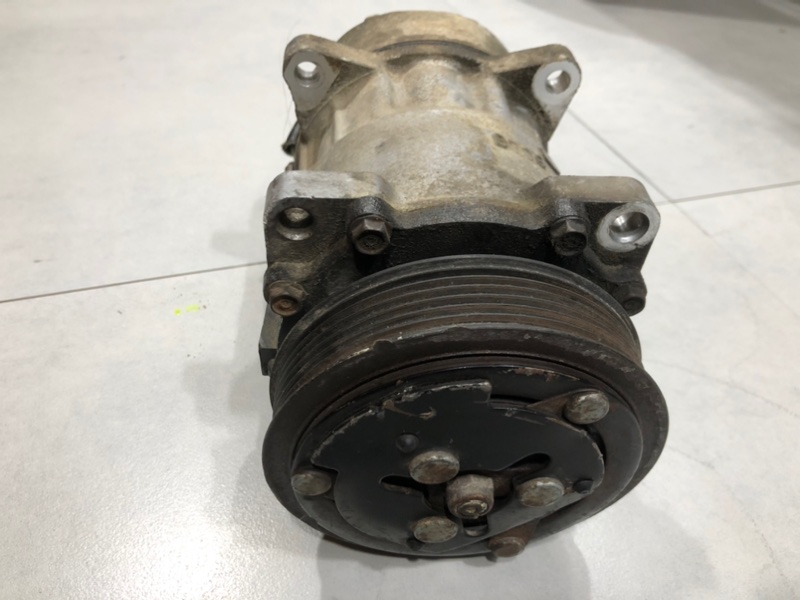 Компрессор кондиционера 960 1995 B6304S