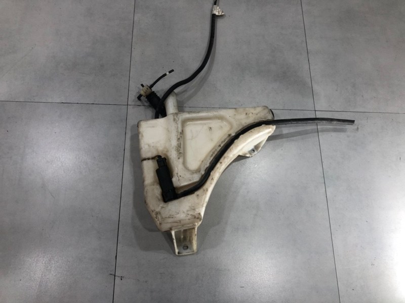 Бачок стеклоомывателя Audi Q7